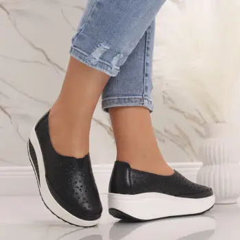 Pantofi dama cu platforma Negri din Piele Naturala Pyrva imagine