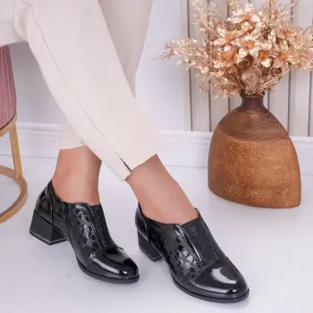 Pantofi dama cu toc Negri din Piele Ecologica Lacuita Zuri imagine