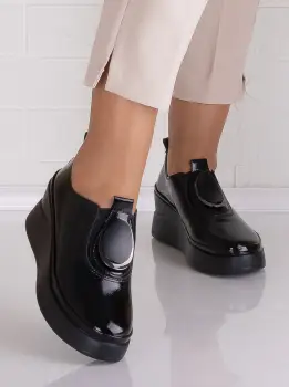 Papuci dama cu platforma Negrii din Piele Naturala Lacuita Armane imagine