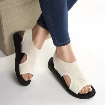 Sandale dama fara toc bej din textil vona imagine