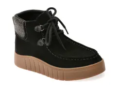 Ghete CLARKS negre, MYKAH IZZY, din piele intoarsa imagine