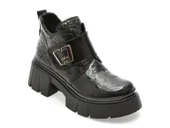 Ghete GRYXX negre, 387632, din piele naturala lacuita imagine