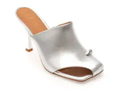 Papuci EPICA argintii, 62L, din piele naturala imagine