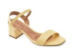 Sandale BEIRA RIO galbene, 8536100, din piele ecologica imagine