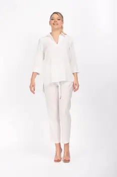 Bluza alba din vascoza cu decolteu in V si guler imagine