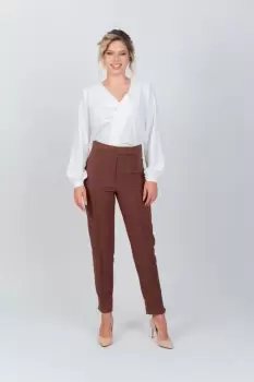 Pantaloni pana eleganti cu dunga pe mijloc accesorizati cu nasturi la baza imagine