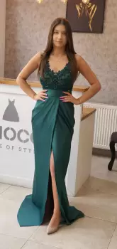 Rochie de ocazie lunga din tafta de culoare verde cu broderie in partea superioara imagine