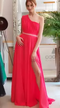 Rochie de ocazie lunga din voal rosu corai imagine