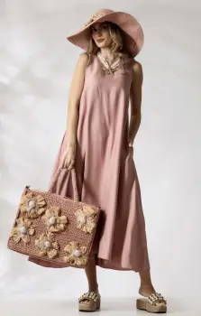 Rochie de zi din vascoza de culoare roz pudra imagine