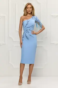 Rochie eleganta conica cu slit pe picior si broderie cu franjuri imagine