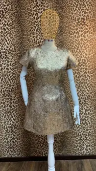 Rochie eleganta din brocard cu croi cambrat imagine