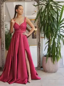 Rochie eleganta din tafta fucsia cu broderie si perle in partea superioara imagine