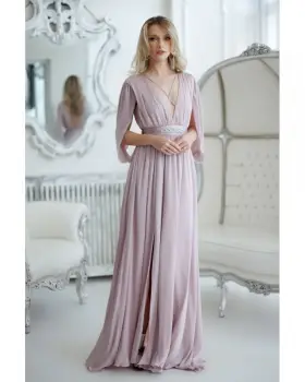 Rochie eleganta lunga din voal roz prafuit cu detaliii pretioase si maneci despicate imagine