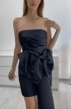 Rochie eleganta scurta din tafta neagra cu funda maxi si croiala cambrata imagine