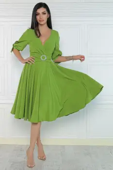 Rochie eleganta verde fistic cu maneci sparte si detaliu pretios imagine