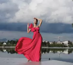 Rochie lunga de ocazie cu fusta plisata si funda maxi in lateral imagine