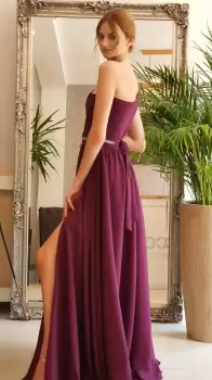 Rochie lunga din voal cu centura cu detalii metalice si pense in partea superioara imagine