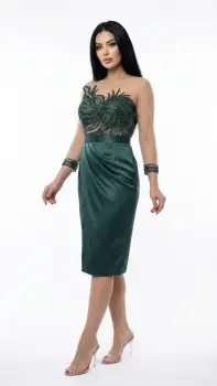 Rochie midi din tafta cu pliuri in zona taliei si broderie in partea superioara imagine