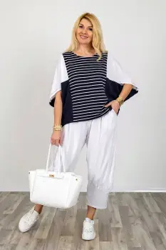 Bluza alb-bleumarin oversize cu design asimetric din bumbac - joc de dungi imagine