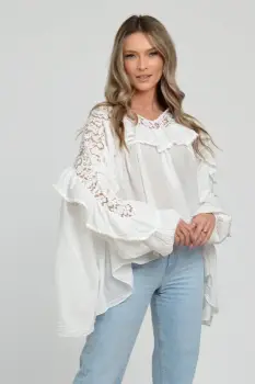 Bluza boho oversize din batist de bumbac, in colturi, cu volan si dantela, alba imagine