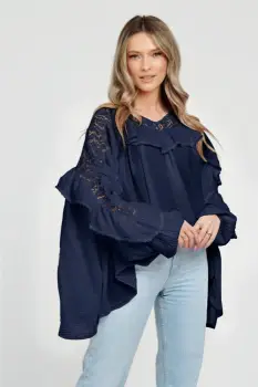 Bluza boho oversize din batist de bumbac, in colturi, cu volan si dantela, bleumarin imagine