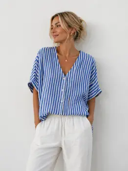 Bluza cu maneca fluture, nasturi in fata si dungi fine alb - albastru imagine