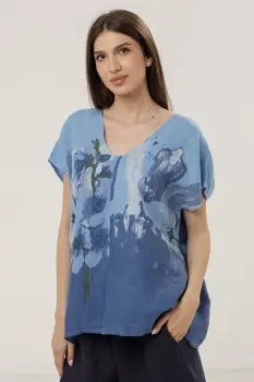 Bluza din in oversize cu funda la spate si imprimeu floral stilizat pastel, pe fond albastru imagine