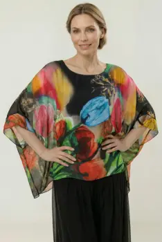 Bluza vaporoasa tip poncho din matase, croi oversized cu print lalele stilizate fond negru imagine
