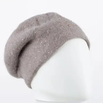 Caciula bej inchis model tricotat cu perle si strasuri fine aplicate, dublata in interior imagine