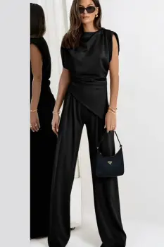 Compleu cu pantaloni, din tricot fin de bumbac, cu bluza in colt si umeri supradimensionati, negru imagine