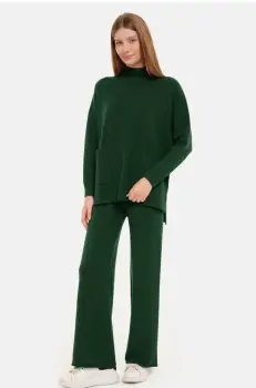 Compleu cu pantaloni si pulover cu gat semiinalt si buzunare, din tricotaj fin, verde inchis imagine