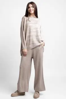 Compleu cu pulover oversize asimetric si pantaloni tricotaj, cu intrepatrundere de bejuri imagine