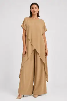 Compleu dama elegant din vascoza cu tunica asimetrica si pantaloni palazzo, camel imagine