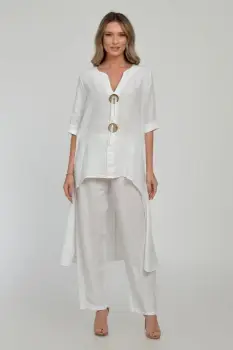 Compleu din in, cu nasturi decorativi, cu pantaloni si bluza tunica mai lunga in spate, alb imagine