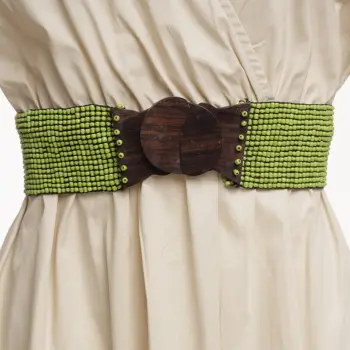 Curea elastica cu margelute din sticla verde oliv, catarama din lemn natural imagine