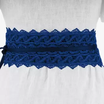 Curea lata de 10 cm petrecuta cu aplicatie din broderie textila, albastru electric imagine