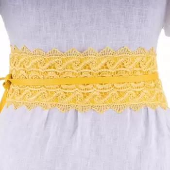 Curea lata de 10 cm petrecuta galbena cu aplicatie din broderie textila imagine
