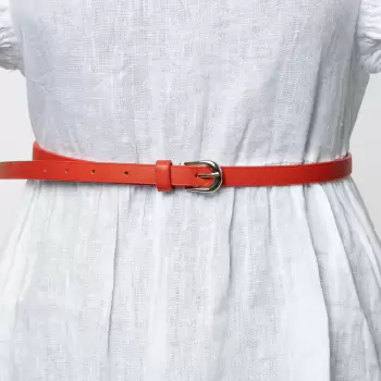 Curea subtire rosie de 1 cm, din piele ecologica cu catarama metalica argintie rotunjita imagine