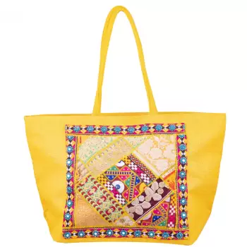 Geanta galbena din material textil natural tip sac, cu aplicatie unicat, brodata manual imagine