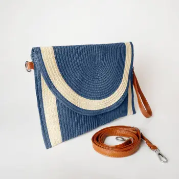 Geanta plic impletita crossbody, cu bareta de umar si de mana, bleumarin cu bej deschis imagine