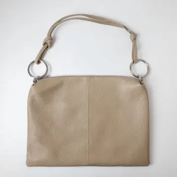 Geanta plic mare cu inele mari si doua barete, din piele naturala bej imagine