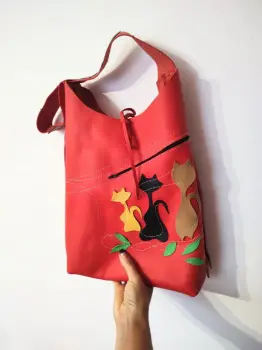 Geanta sac ,din piele naturala rosie ,cu pisicute imagine