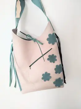 Geanta sac in doua nuante  ,din piele naturala ,cu margarete ,unicat imagine