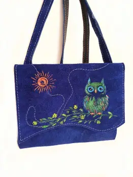 Geanta unicat handmade  cu soare si bufnita pictata ,din piele naturala albastru electric imagine