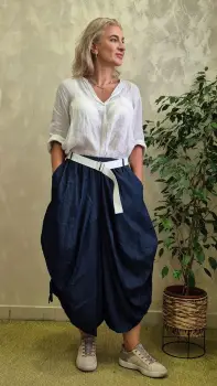 Pantaloni din denim subtire cu snururi laterale si croi balon oversize, bleumarin imagine