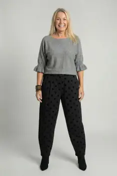 Pantaloni negri lejeri cu imprimeu buline subtil emosate ,   croi relaxat, talie confortabila imagine