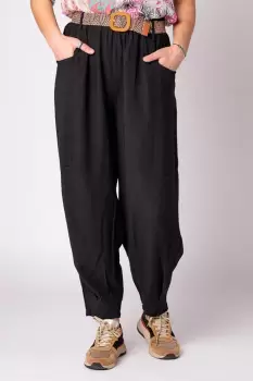 Pantaloni negri, masura mare, cu curea, din vascoza imagine