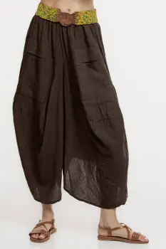 Pantaloni tip salvari din in, croiala asimetrica si buzunare, maro imagine
