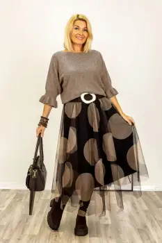 Pulover cu maneci scurte si volane la mansete din vascoza, bej inchis imagine