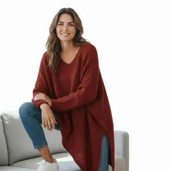 Pulover pufos caramiziu, oversize cu colt si decolteu in V imagine